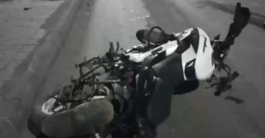 புளியமரத்தில் பைக் மோதி 2 பொறியியல் கல்லூரி மாணவர்கள் பலி