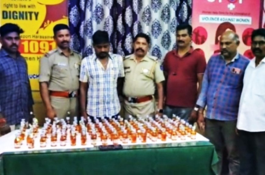 புதுச்சேரி-தமிழகத்துக்கு மது பாட்டில்களை கடத்தி செல்ல முயன்ற ஒருவரை போலிசார் கைது செய்தனர்