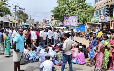 சாலையில் ஓரம் கிடந்த மரக்கிளைகளை எடுத்து இளைஞர்களை வெளுத்து வாங்கிய போலீஸார் - மயிலாடுதுறை பரபரப்பு