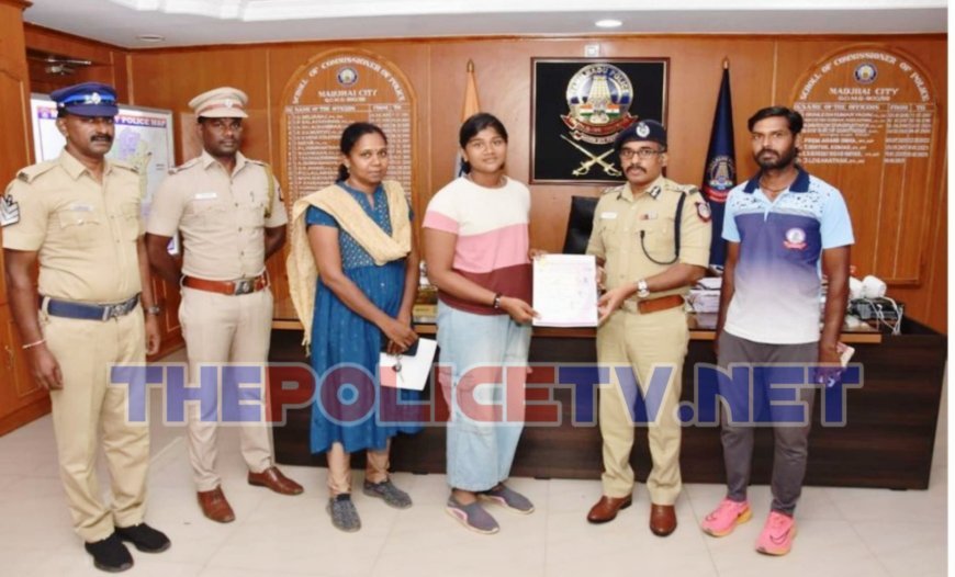 தடகளப் போட்டியில் தங்கப் பதக்கம் வென்ற சிறுமிக்கு காவல் ஆணையர் பாராட்டு