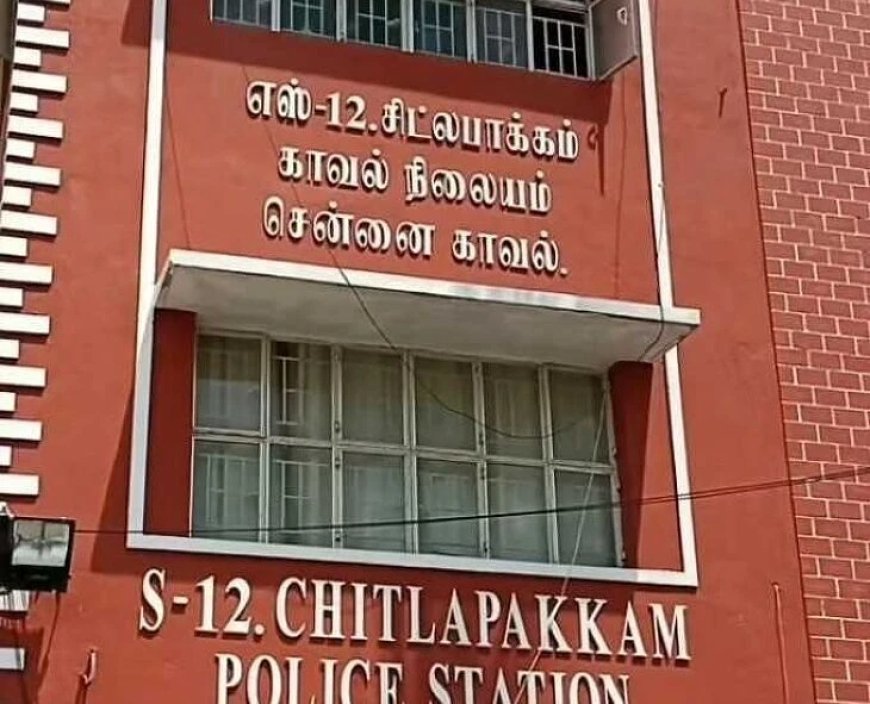 சிறுமிக்கு பாலியல் சீன்கள் போலீசார் வலை வீச்சு