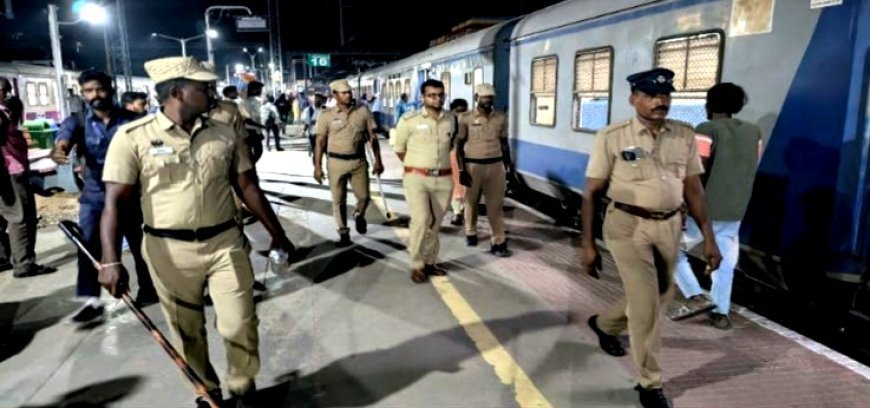 அரக்கோணம் ரயில்வே நிலையத்தில் மாவட்ட காவல் கண்காணிப்பாளர் திடீர் சோதனை மற்றும் ரோந்து பணி